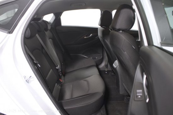 Hyundai i30 1.0 TGDI KLASS FASTBACK 5P - 