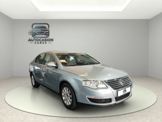 Volkswagen Passat 2.0 TDI 140cv Highline DSG - Gelves