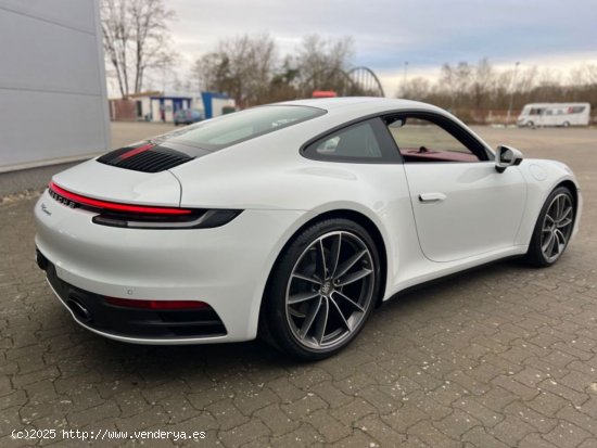 Porsche 911 992 Carrera - Daimiel