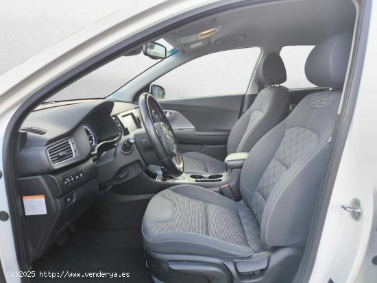 Kia Niro 1.6 GDI HIBRIDO DRIVE - Ponteareas