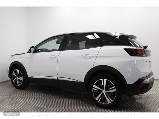 Peugeot 3008 BlueHDI 130 S&S Allure 96 kW (130 CV) de 2018 con 143.298 Km por 15.990 EUR. en Guadala