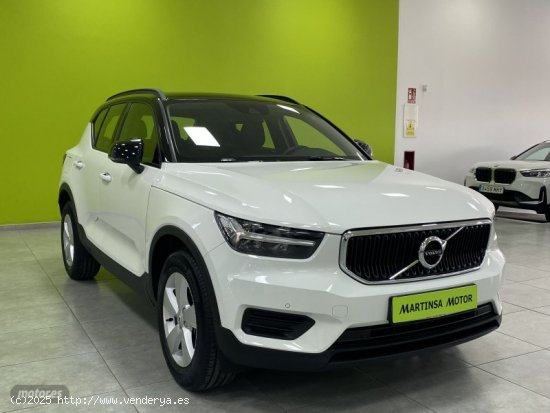 Volvo XC40 1.5 T2 Momentum Core de 2021 con 40.000 Km por 25.800 EUR. en Malaga