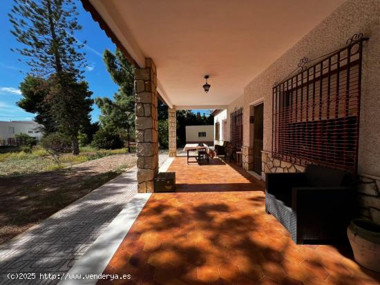 CHALET EN VENTA EN CARRETERA DE SANTA POLA - ALICANTE