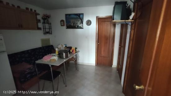 Venta de casa en Villanueva de Valdueza - LEON