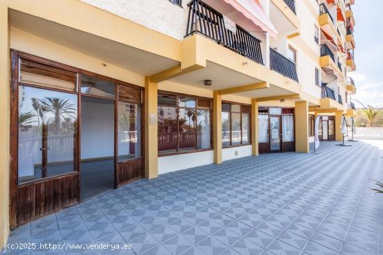 LOCAL COMERCIAL DE 35 M2 EN LOS CRISTIANOS,(EDIF ACHACAY) - SANTA CRUZ DE TENERIFE