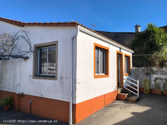 CASA EN VENTA EN SANTIAGO - A CORUÑA