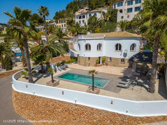 Benissa- Montemar Se vende villa de estilo ibicenco y vistas al mar - ALICANTE