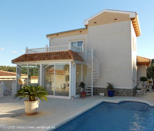 MAGNIFICO CHALET CON VISTAS A LAS SALINAS Y AL MAR - ALICANTE