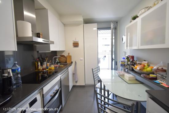 Se Vende en Sant Adrià de Besòs - BARCELONA