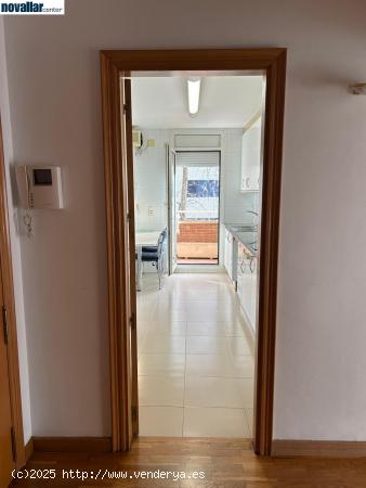 GRAN PISO EN LA ZONA ESPORTIVA DE 4 HABITACIONES, 2 BAÑOS, 2 BALCONES Y PARKING - BARCELONA