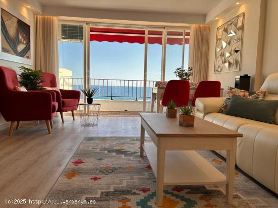 Precioso apartamento con espectaculares vistas al MAR - TARRAGONA