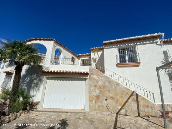 Villa de lujo con vistas  al mar - ALICANTE