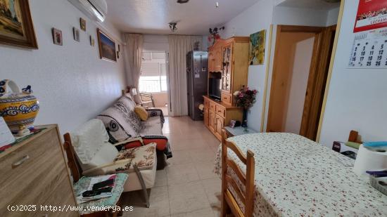 ¡ SUPER PRECIO ! Apartamento con dos dormitorios + garaje de regalo !!! - ALICANTE