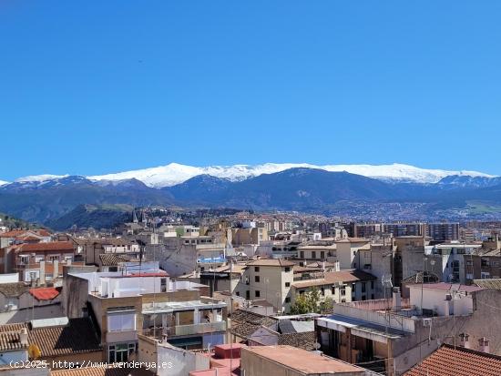  Ático Premium en pleno corazón de Granada. Lujo, comodidad y vistas inigualables. - GRANADA 