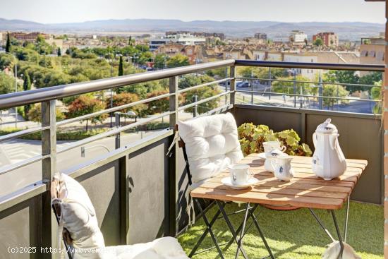  EN VENTA EN ALBAYDA VIVIENDA EN ESQUINA CON VISTAS DESPEJADAS - GRANADA 