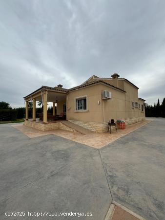 CHALET EN ALQUILER EN MATOLA - ALICANTE