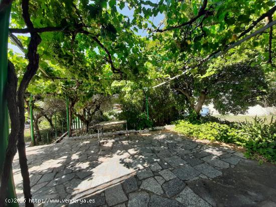 Gran chalet con piscina y escrituras - CACERES