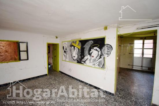 ¡GRAN OPORTUNIDAD! DOS CASAS CON TERRAZA Y BALCÓN - CASTELLON