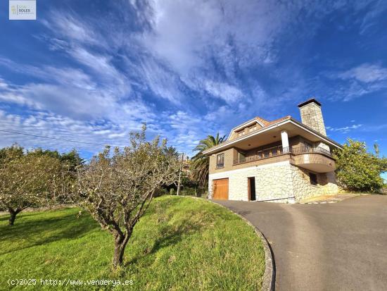 IMPRESIONANTE CASA INDIVIDUAL CON JARDÍN EN REVILLA DE CAMARGO - CANTABRIA