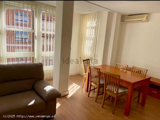  ALQUILER DE EXCELENTE VIVIENDA ZONA MERCADO CENTRAL DE ALICANTE - ALICANTE 