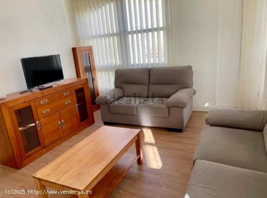 ALQUILER DE EXCELENTE VIVIENDA ZONA MERCADO CENTRAL DE ALICANTE - ALICANTE