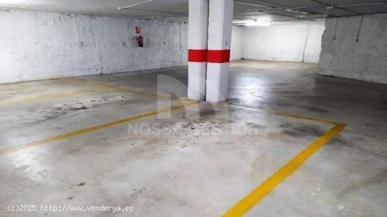 Se Vende Plaza de Parking - Avda. Peset Aleixandre, Valencia - Oportunidad de Inversión - VALENCIA