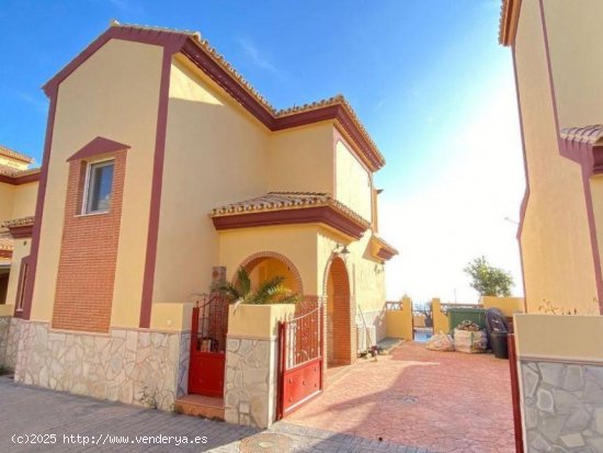 Villa en venta en Torrox (Málaga)