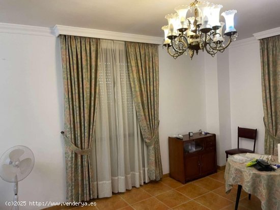 Edificio en venta en Vélez-Málaga (Málaga)