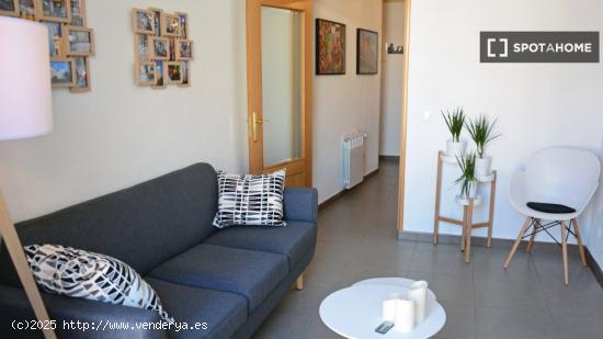 Apartamento de 2 dormitorios en alquiler en Embajadores - MADRID