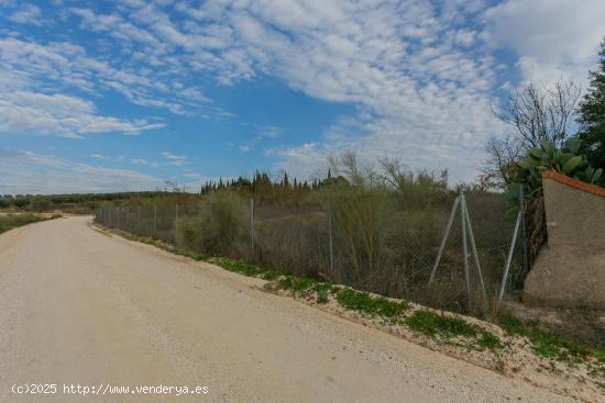 Venta de parcela en Loma del Conejo, Pinos Puente - GRANADA