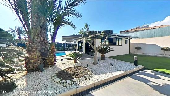 Espectacular chalet en venta en San Juan de Alicante - ALICANTE