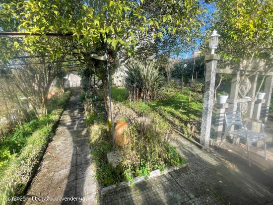 Casa de Piedra en Leiro con Posibilidad de Terreno para Viñedo - ORENSE