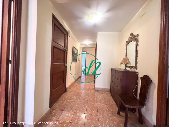 SE VENDE AMPLIO PISO PARA ACTUALIZAR  EN EL JARDÍN DEL POSIO. REF 1286 - ORENSE