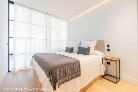 APARTAMENTO CON PISCINA Y SOLARIUM - MADRID