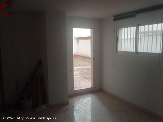 Local comercial en venta  en Oliva - València