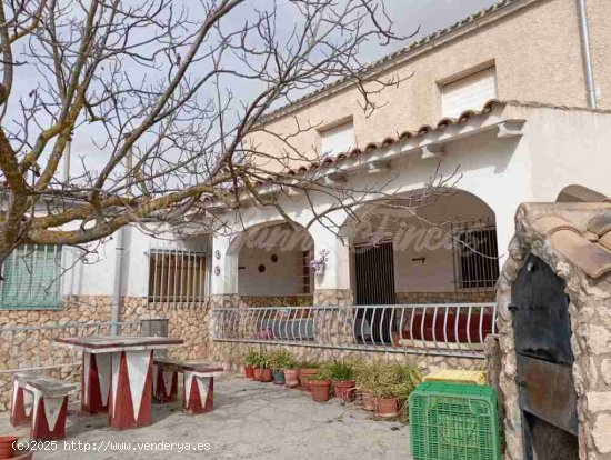 Casa de campo-Masía en Venta en Yecla Murcia