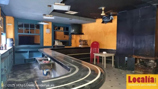 Bar Pub con azotea en venta. Torrelavega