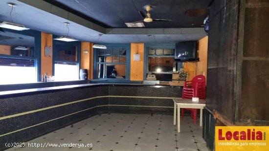 Bar Pub con azotea en venta. Torrelavega