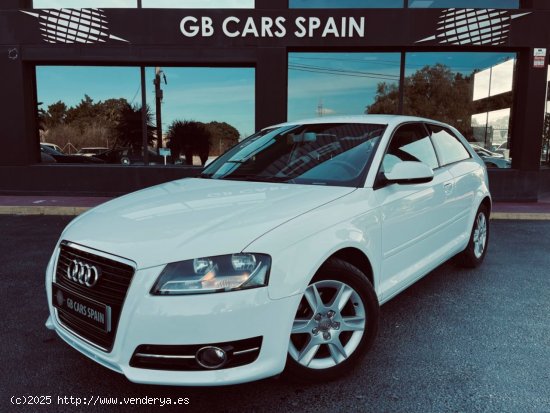  Audi A3 AUDI A3 1.6 tdi 105cv 3p - Elche 