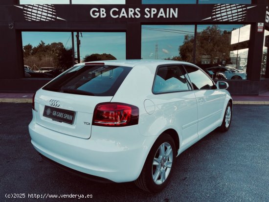 Audi A3 AUDI A3 1.6 tdi 105cv 3p - Elche