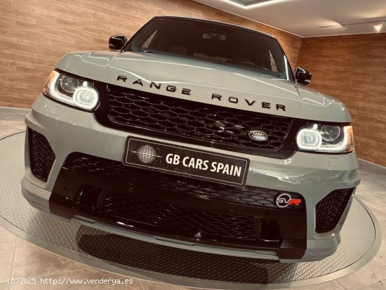 Land-Rover Range Rover Sport LAND-ROVER Range Rover Sport 3.0 TDV6 258cv HSE PAQUETE SVR |||||| - El