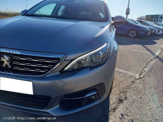 Peugeot 308 5P ALLURE BLUEHDI 130 SS 6 VEL. MAN - Leganes