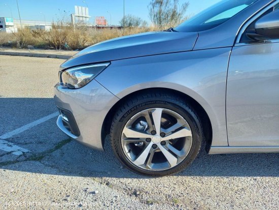 Peugeot 308 5P ALLURE BLUEHDI 130 SS 6 VEL. MAN - Leganes