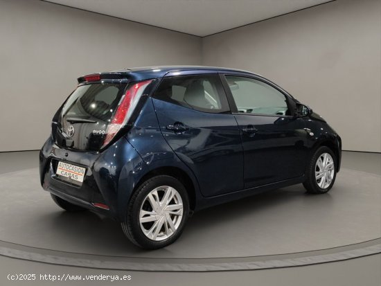 Toyota Aygo 1.0 70 x-play business - Gelves