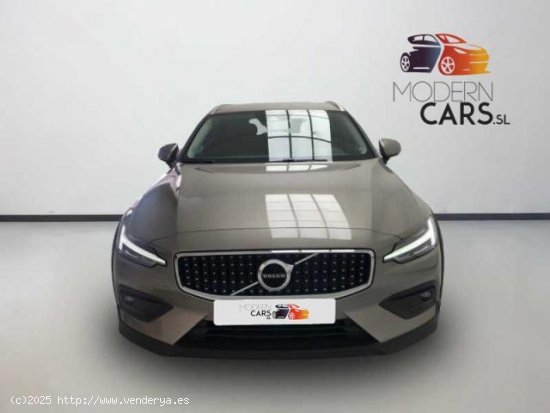 VOLVO V60 Cross Country en venta en OlÃ­as del Rey (Toledo) - OlÃ­as del Rey