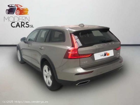 VOLVO V60 Cross Country en venta en OlÃ­as del Rey (Toledo) - OlÃ­as del Rey