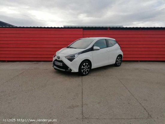 Toyota Aygo 1.0 VVT-I X-PLAY 5P - Palma