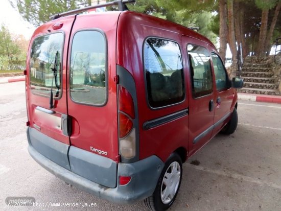 Renault Kangoo 1.9 D KLIMA A/C-C/E/E-D/A-CD de 1998 con 390.000 Km por 1.300 EUR. en Granada