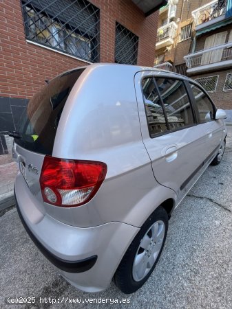 Hyundai Getz 1.3 de 2004 con 190.000 Km por 3.490 EUR. en Madrid