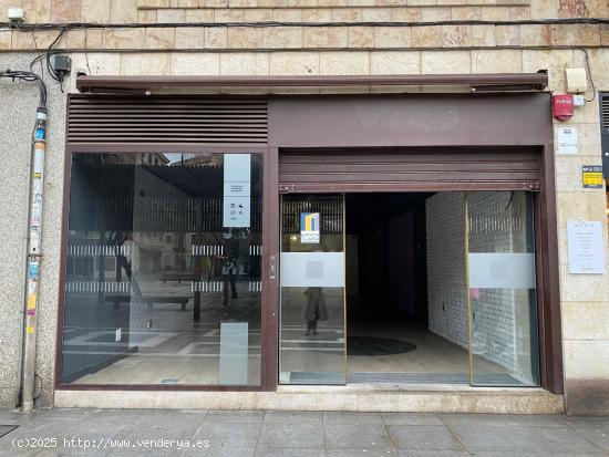 LOCAL COMERCIAL EN ALQUILER EN CALLE SANTA CLARA, PLENO CENTRO DE ZAMORA. - ZAMORA